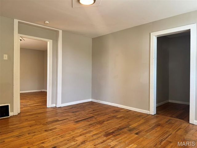 7607 Vermont Avenue, St Louis, MO 63111