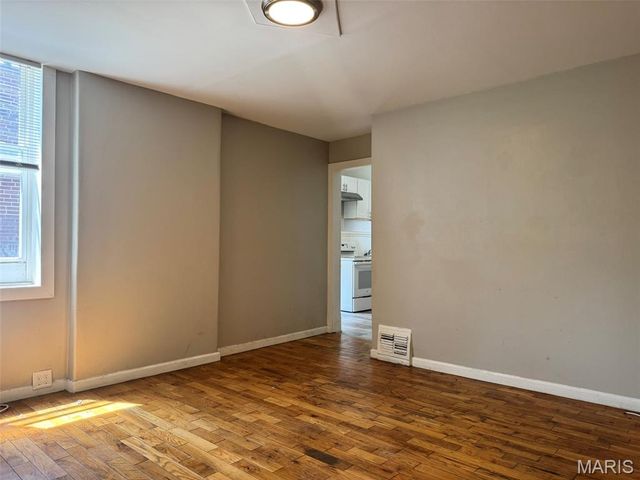 7607 Vermont Avenue, St Louis, MO 63111