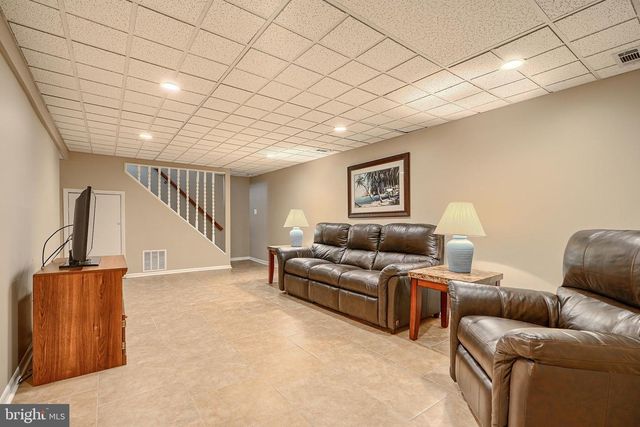 22 SKYWOOD CT, Parkville, MD 21234