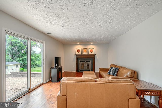 22 SKYWOOD CT, Parkville, MD 21234