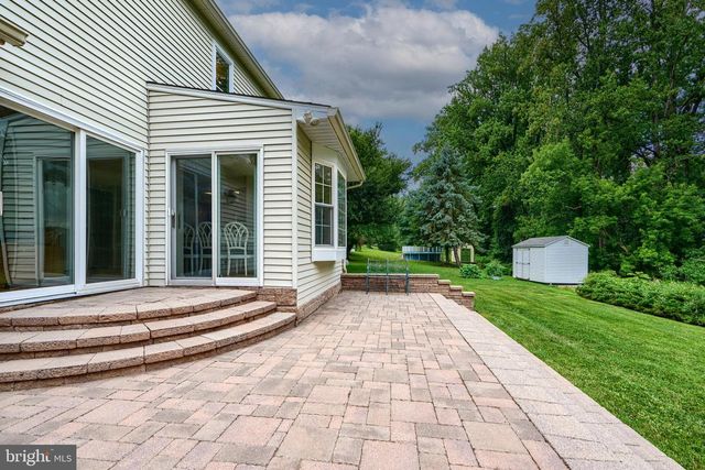22 SKYWOOD CT, Parkville, MD 21234