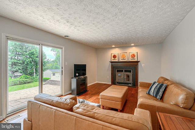 22 SKYWOOD CT, Parkville, MD 21234