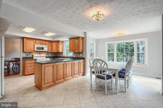 22 SKYWOOD CT, Parkville, MD 21234