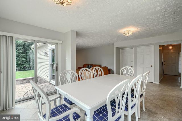 22 SKYWOOD CT, Parkville, MD 21234