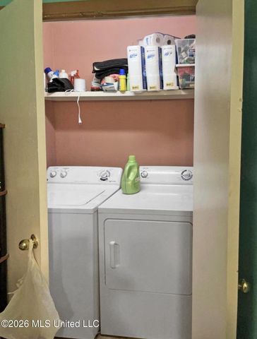 936 W 6th Street, Hattiesburg, MS 39401