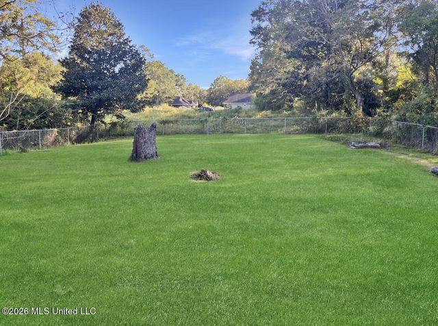 936 W 6th Street, Hattiesburg, MS 39401