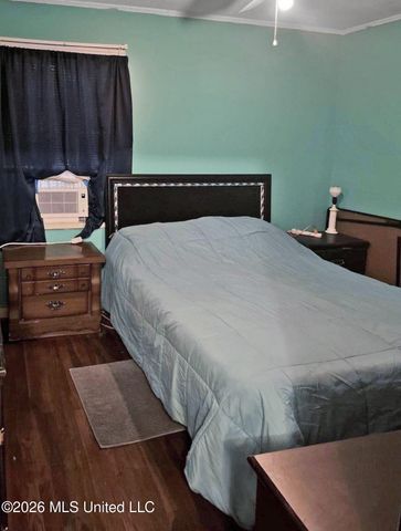 936 W 6th Street, Hattiesburg, MS 39401