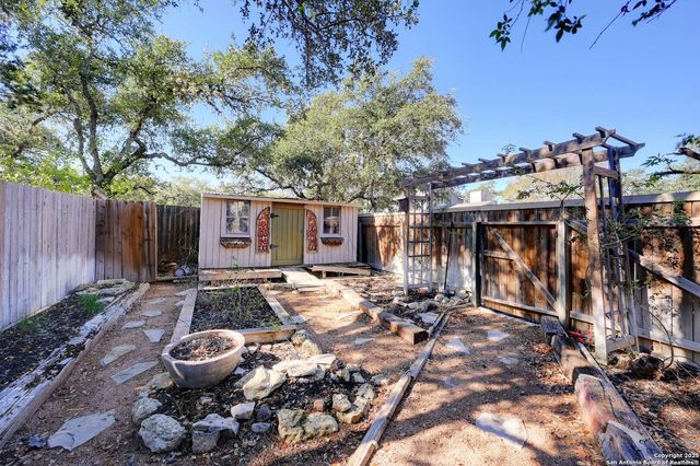 26011 Apache Creek, San Antonio, TX 78260