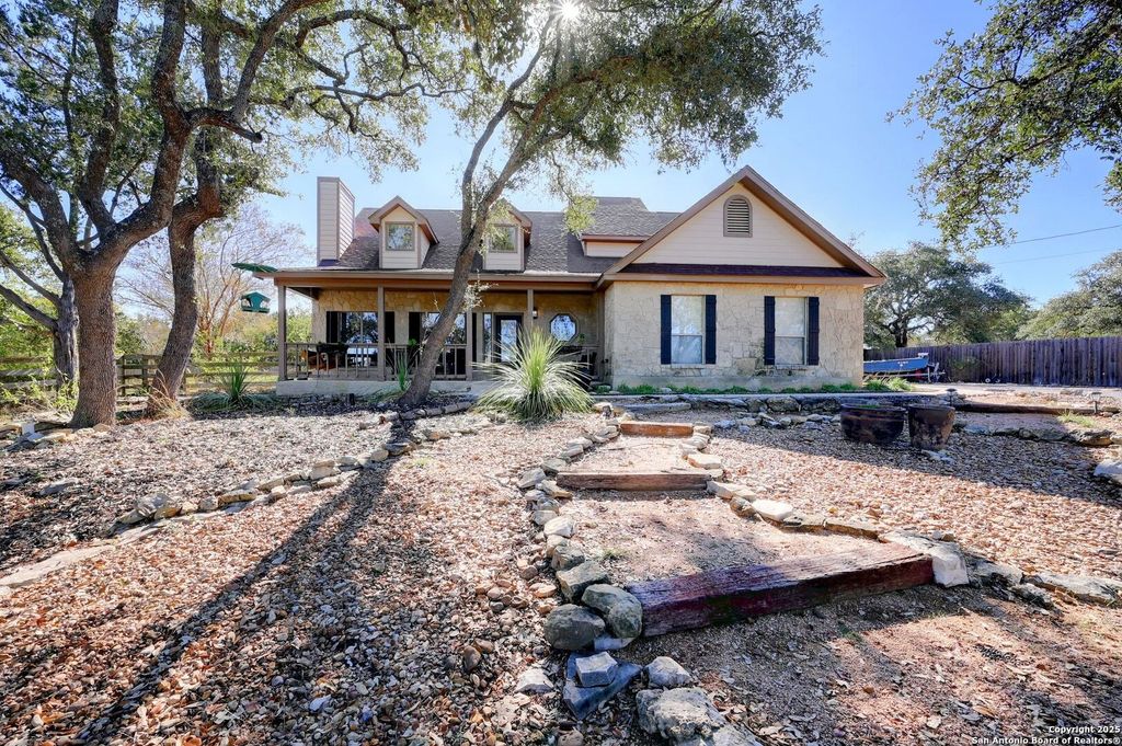 26011 Apache Creek, San Antonio, TX 78260