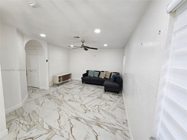 387 NW 107th Avenue, Pembroke Pines, FL 33026