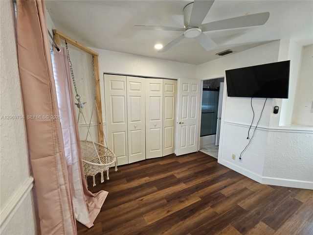 387 NW 107th Avenue, Pembroke Pines, FL 33026
