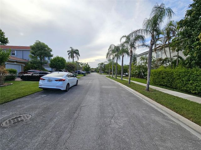 387 NW 107th Avenue, Pembroke Pines, FL 33026