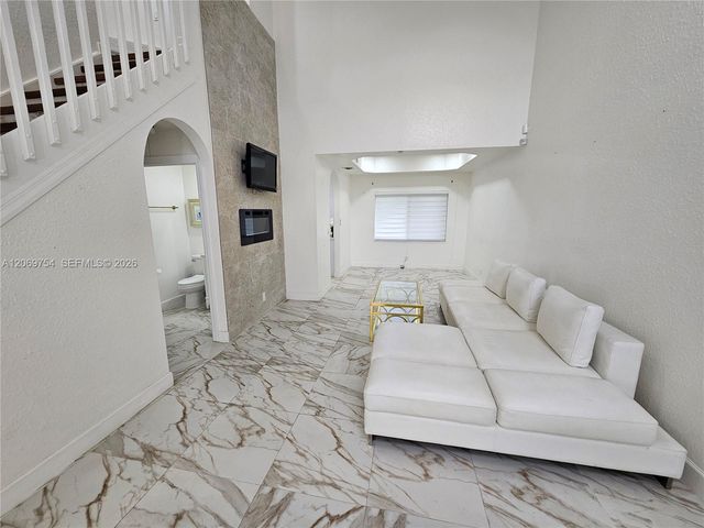 387 NW 107th Avenue, Pembroke Pines, FL 33026