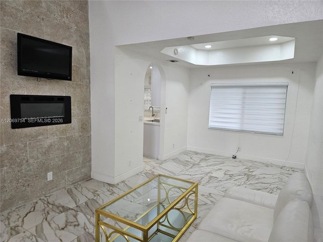 387 NW 107th Avenue, Pembroke Pines, FL 33026