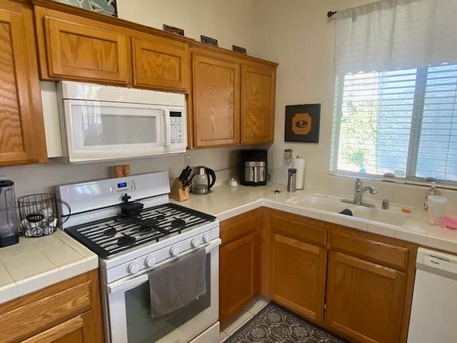 9356 N Jade Avenue, Fresno, CA 93720