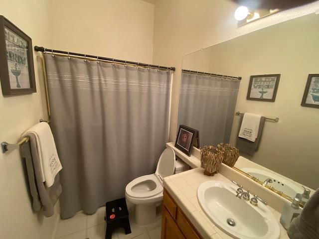 9356 N Jade Avenue, Fresno, CA 93720