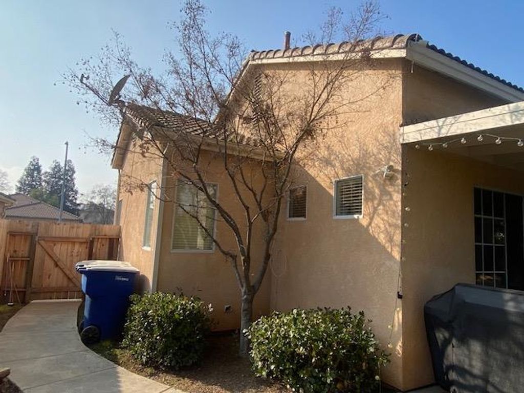 Image 16 of property listing at 9356 N Jade Avenue, Fresno, CA 93720