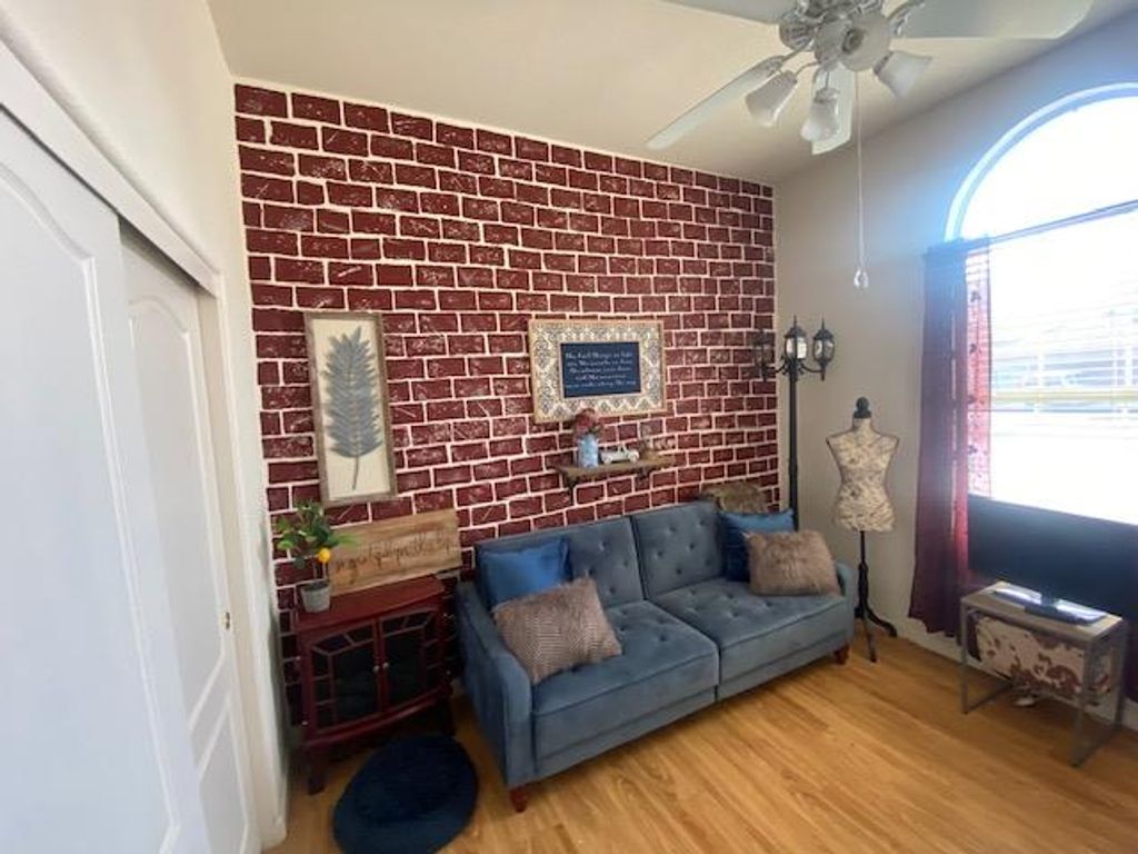 Image 8 of property listing at 9356 N Jade Avenue, Fresno, CA 93720