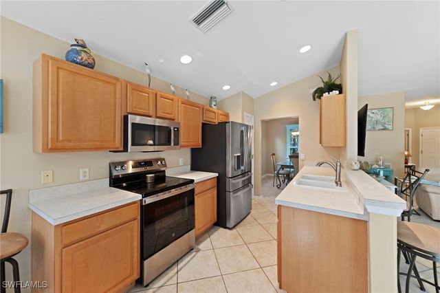 9913 Horse Creek RD, Fort Myers, FL 33913