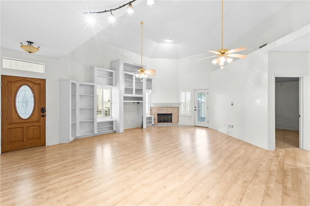 5642 Lipes Blvd 4, Corpus Christi, TX 78414 — photo 3