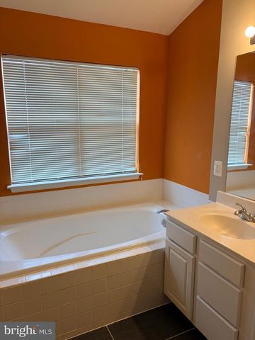 21784 OAKVILLE TER, Ashburn, VA 20147