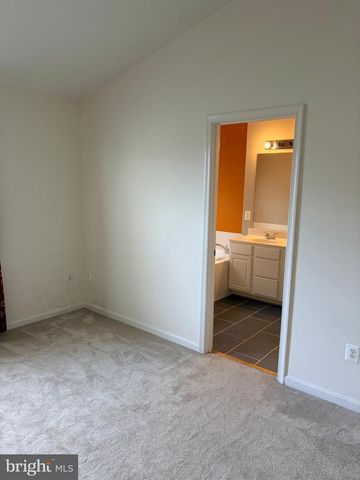 21784 OAKVILLE TER, Ashburn, VA 20147