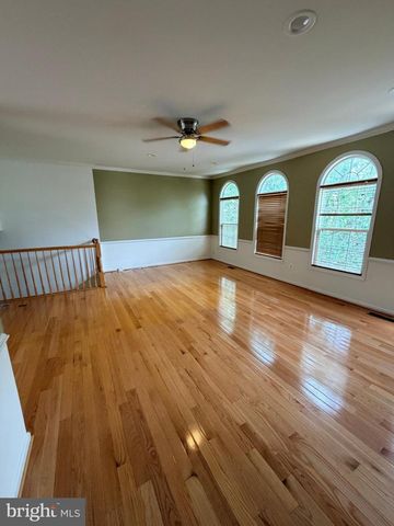 21784 OAKVILLE TER, Ashburn, VA 20147
