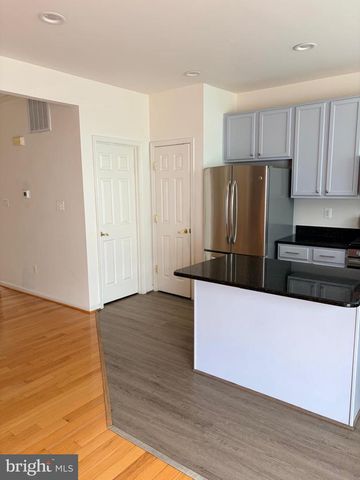 21784 OAKVILLE TER, Ashburn, VA 20147