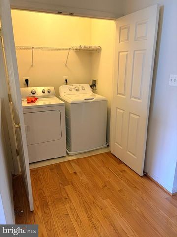 21784 OAKVILLE TER, Ashburn, VA 20147