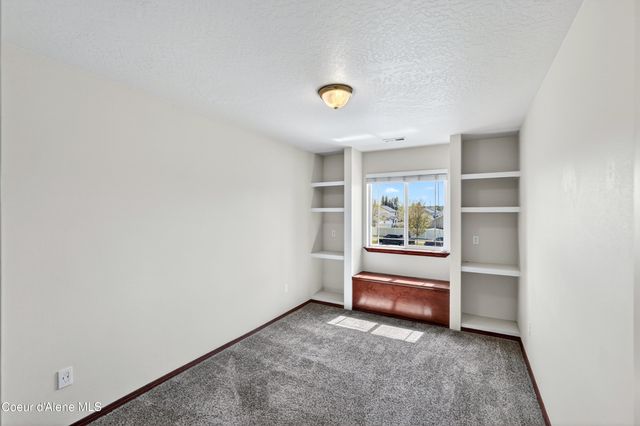 3901 W Linneatus DR, Coeur D'alene, ID 83815