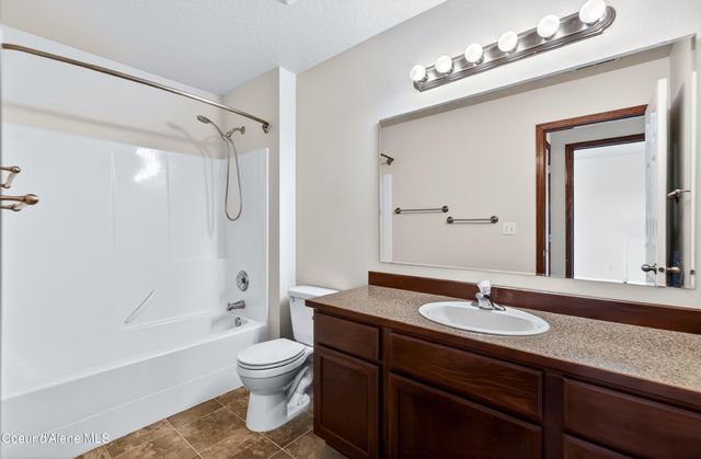 3901 W Linneatus DR, Coeur D'alene, ID 83815