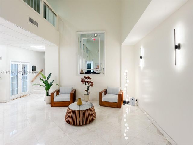 2780 NE 183rd St 1504, Aventura, FL 33160