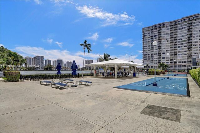 2780 NE 183rd St 1504, Aventura, FL 33160