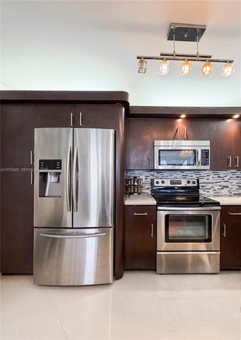 2780 NE 183rd St 1504, Aventura, FL 33160