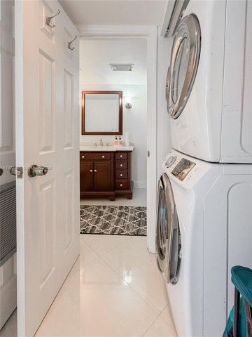 2780 NE 183rd St 1504, Aventura, FL 33160