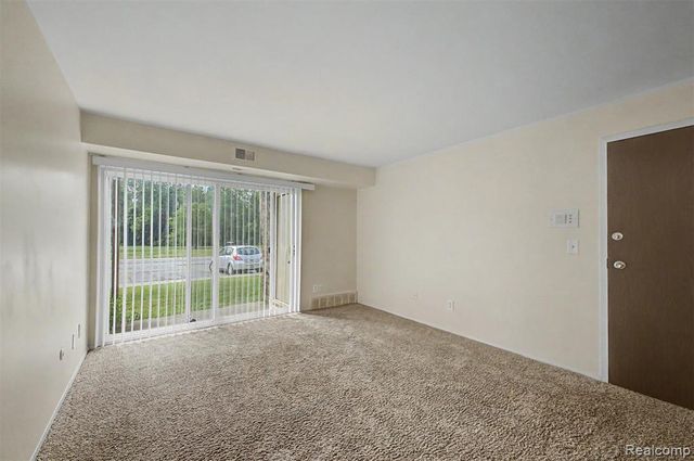38220 Fairway Court, Clinton Township, MI 48038