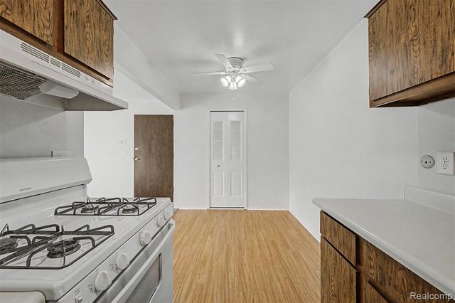 38220 Fairway Court, Clinton Township, MI 48038