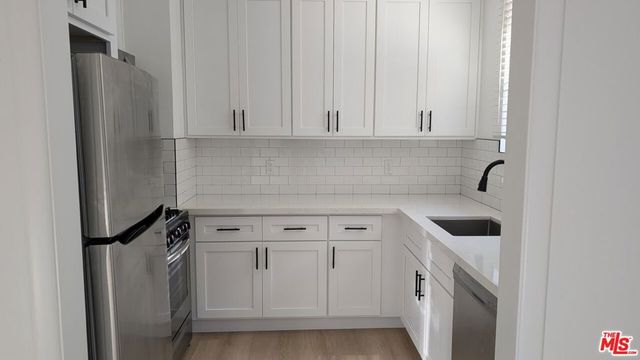 1259 Devon Avenue, Los Angeles, CA 90024