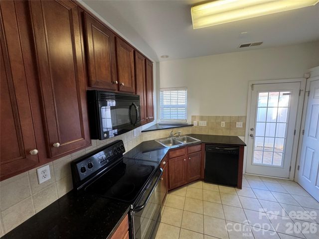 12069 Stratfield Place Circle, Pineville, NC 28134