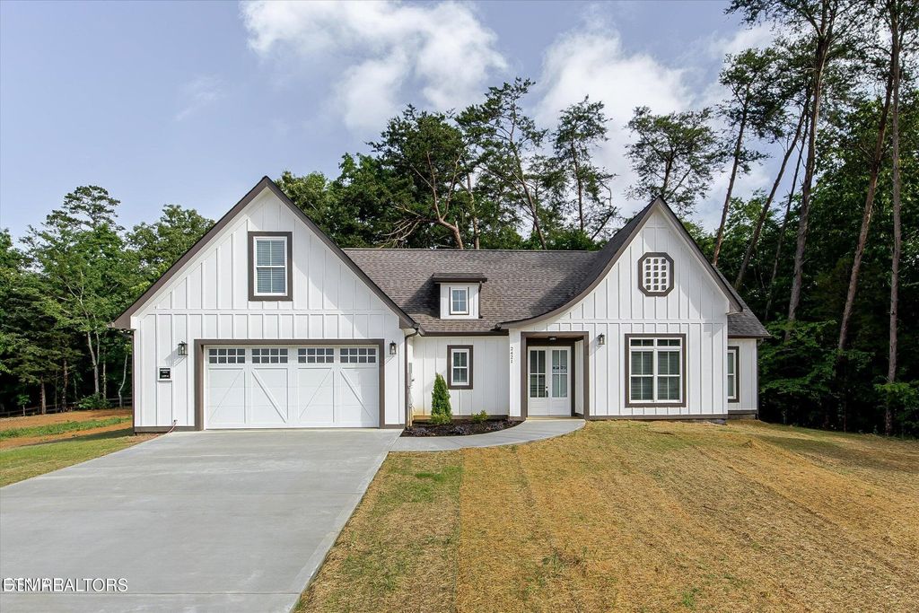 2410 IRON FORGE WAY, Sevierville, TN 37876