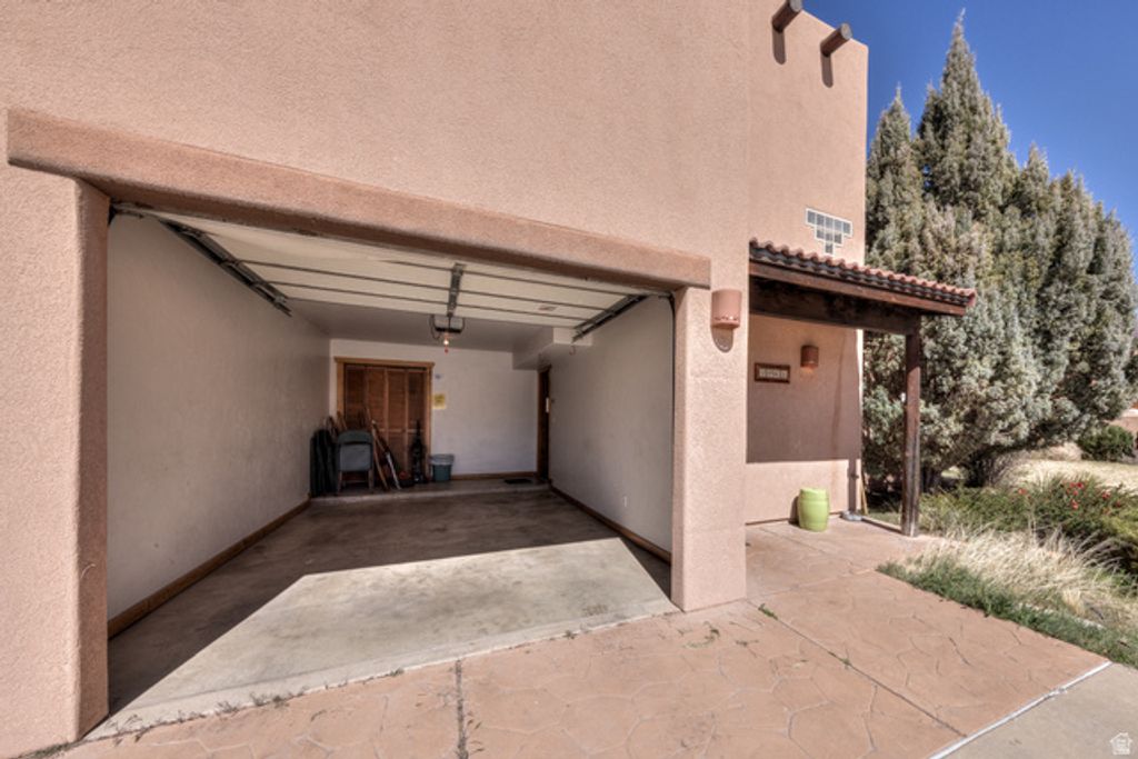 Image 33 of property listing at 3461 E WESTWATER DR #UNIT 6, Moab, UT 84532