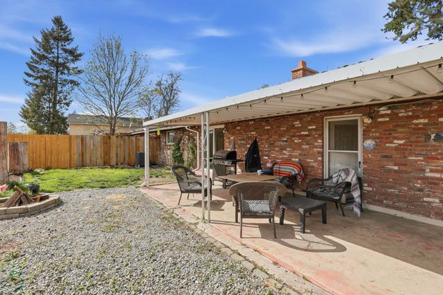 10720 & 10722 E SPRINGFIELD Ave, Spokane Valley, WA 99206