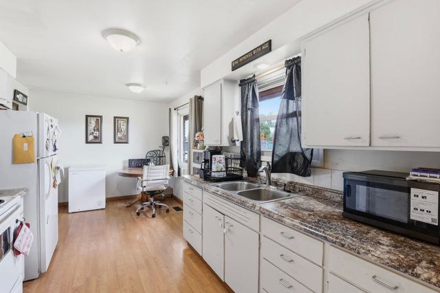 10720 & 10722 E SPRINGFIELD Ave, Spokane Valley, WA 99206