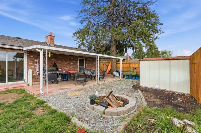 10720 & 10722 E SPRINGFIELD Ave, Spokane Valley, WA 99206