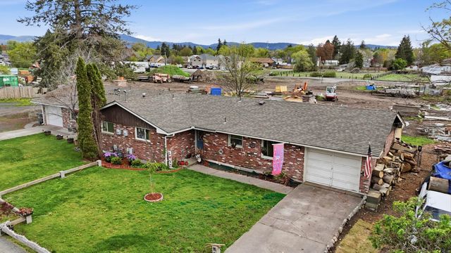 10720 & 10722 E SPRINGFIELD Ave, Spokane Valley, WA 99206