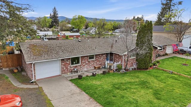 10720 & 10722 E SPRINGFIELD Ave, Spokane Valley, WA 99206