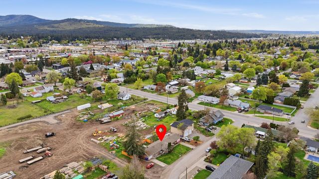 10720 & 10722 E SPRINGFIELD Ave, Spokane Valley, WA 99206