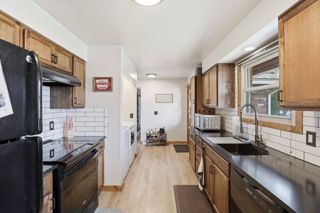 10720 & 10722 E SPRINGFIELD Ave, Spokane Valley, WA 99206