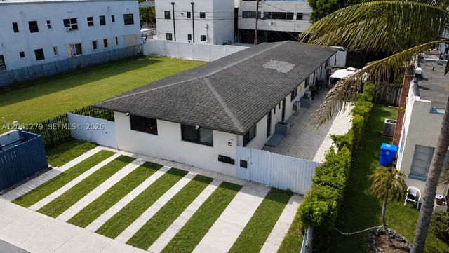 2247 SW 9th St, Miami, FL 33135