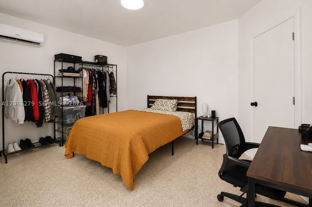2247 SW 9th St, Miami, FL 33135